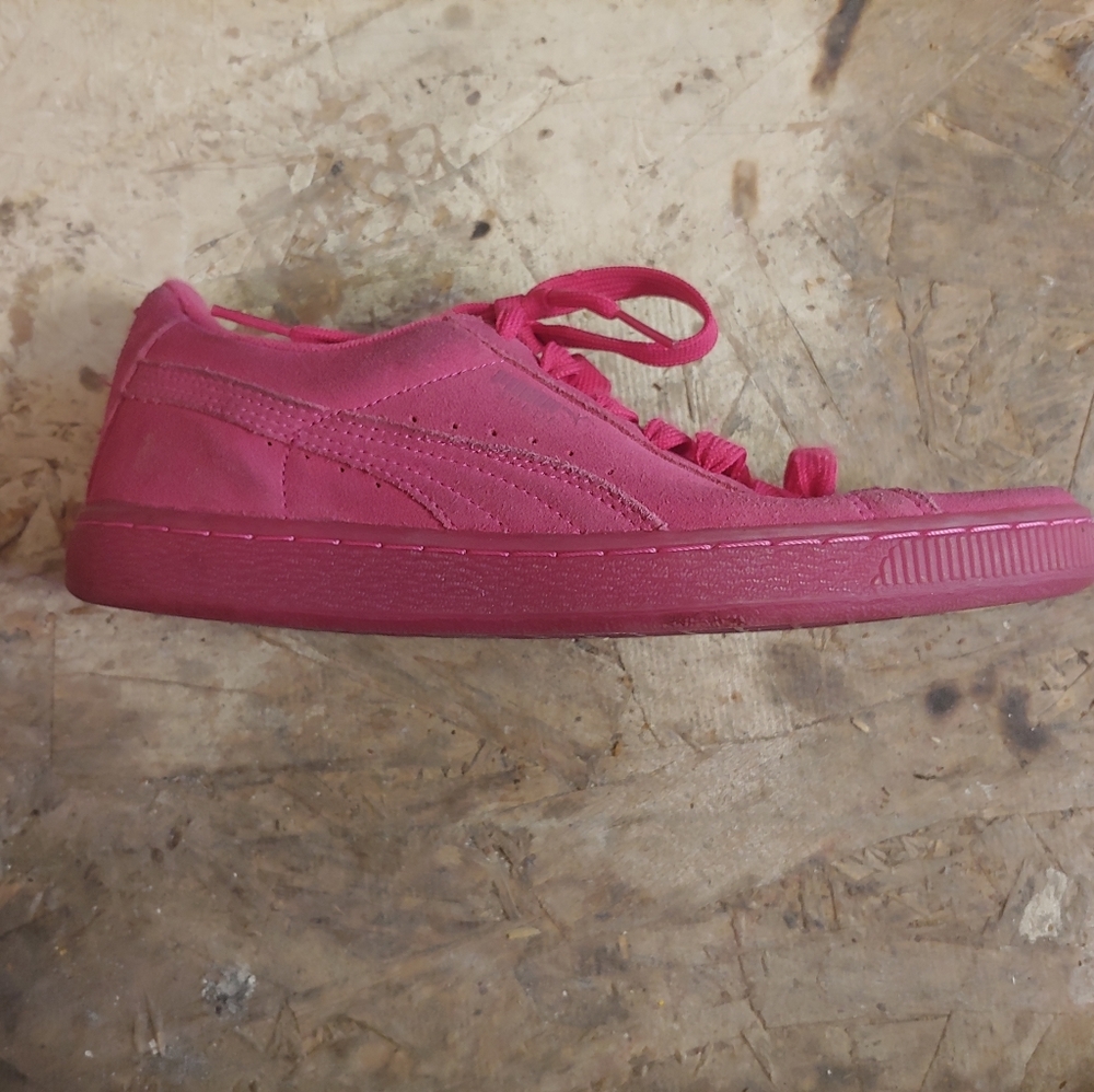 Puma Low Top Sneakers
